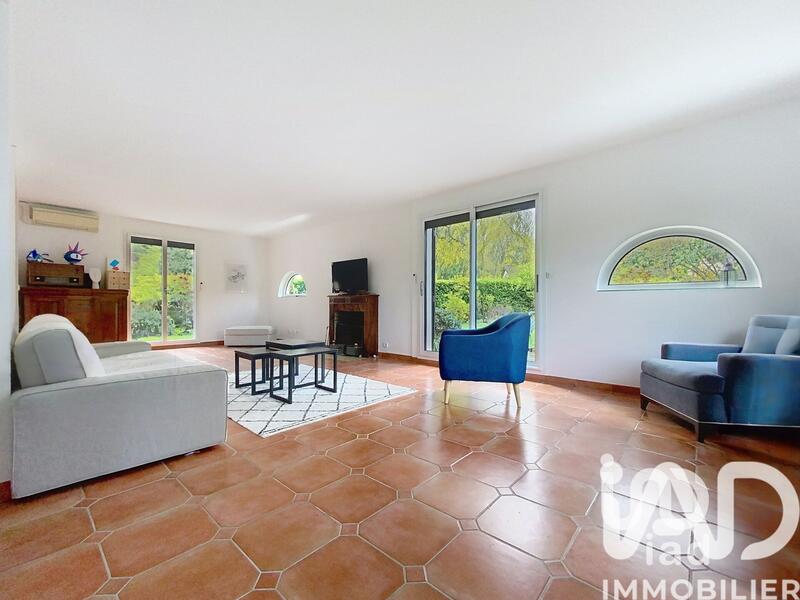 Maison - 191 m² - 8 pièces