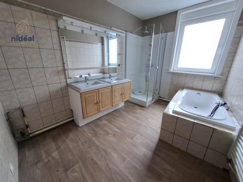 Maison - 142 m² - 6 pièces