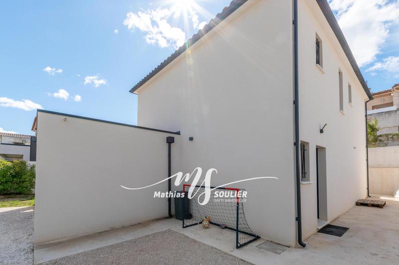 Maison - 145 m² - 4 pièces