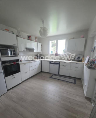 Maison - 97 m² - 5 pièces