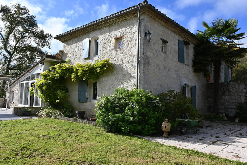 Maison - 182 m² - 5 pièces