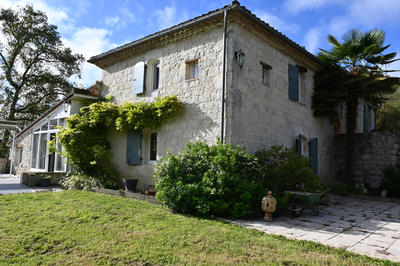 Maison - 182 m² - 5 pièces