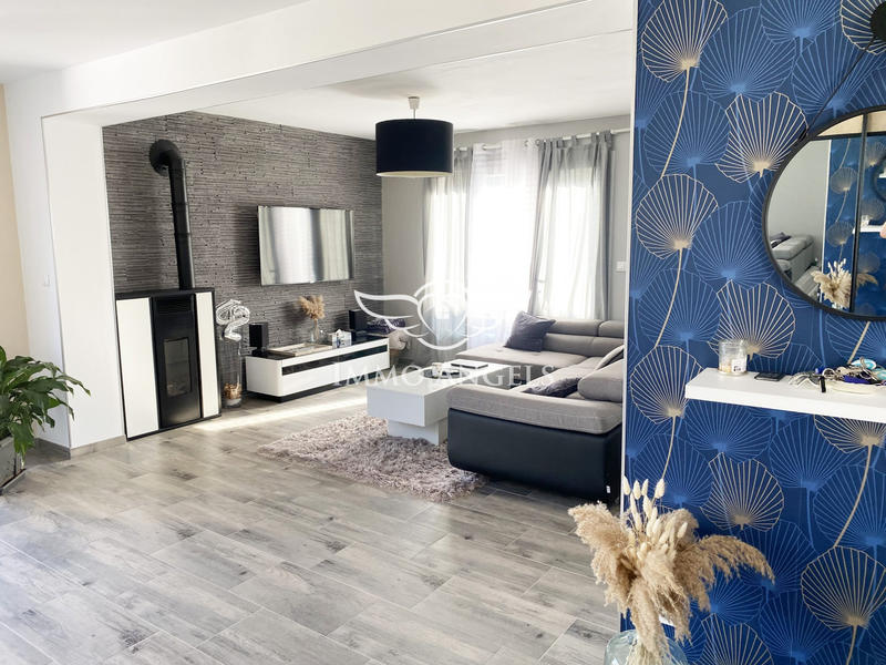 Maison - 141 m² - 6 pièces