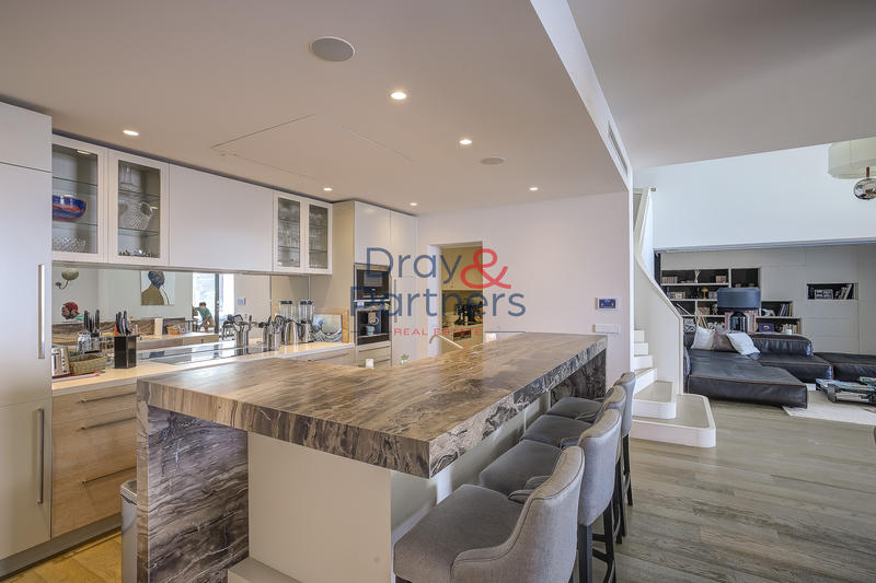 Appartement - 550 m² - 13 pièces