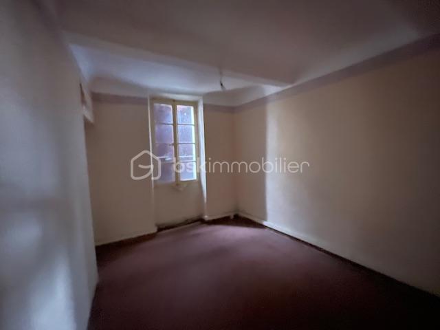 Immeuble - 180 m² - 14 pièces