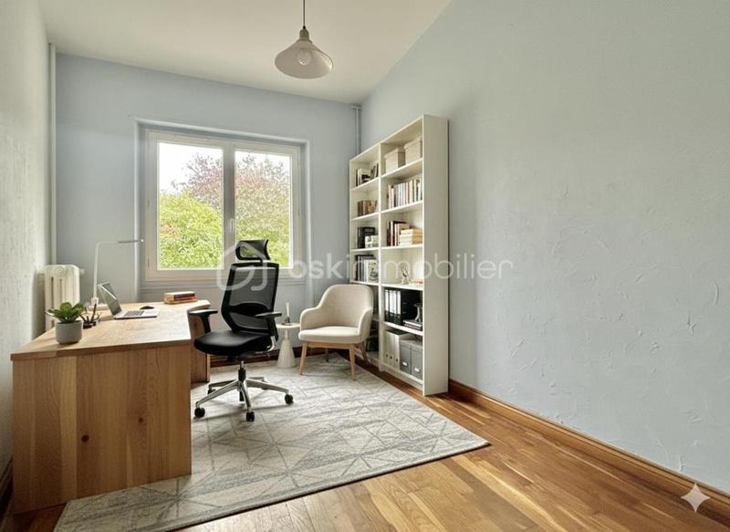 Maison - 157 m² - 8 pièces