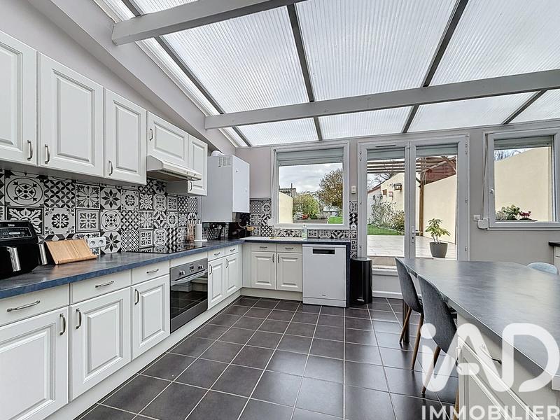 Maison de ville - 100 m² - 5 pièces