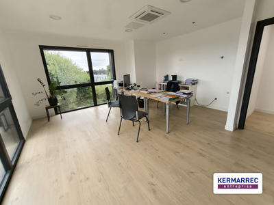 Bureau - 339 m²