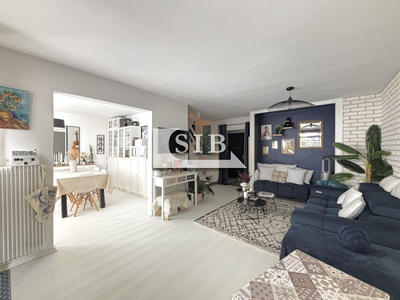 Appartement - 80 m² - 4 pièces