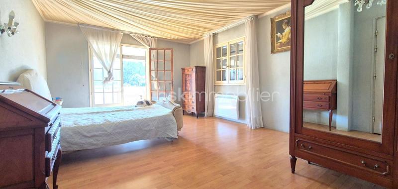 Propriété - 356 m² - 8 pièces