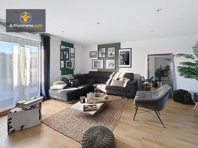 Appartement - 104 m² - 5 pièces