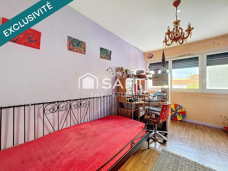 Appartement - 92 m² - 5 pièces