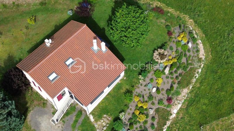 Maison - 151 m² - 4 pièces