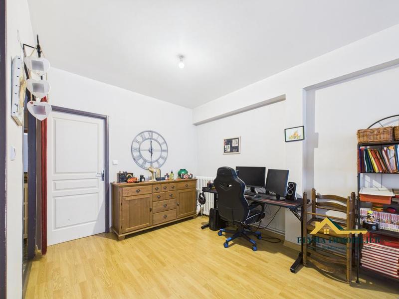 Appartement - 100 m² - 4 pièces