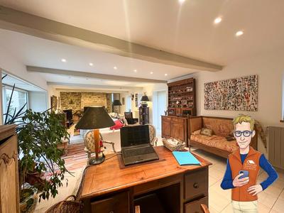 Maison ancienne - 295 m² - 7 pièces