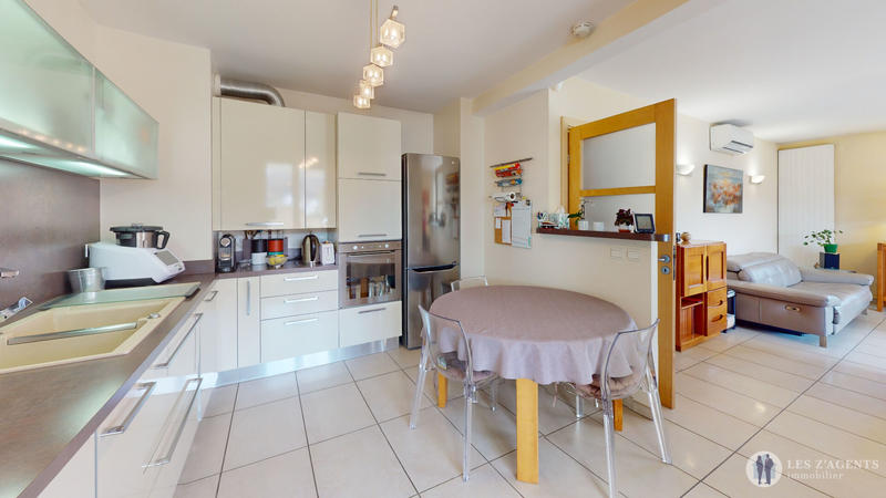 Appartement - 91 m² - 4 pièces