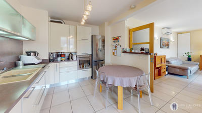 Appartement - 91 m² - 4 pièces