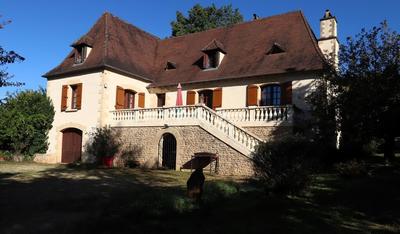Maison - 184 m² - 7 pièces