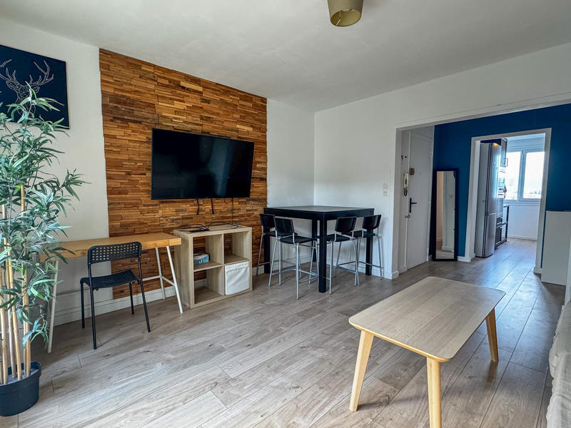 Appartement - 81 m² - 5 pièces