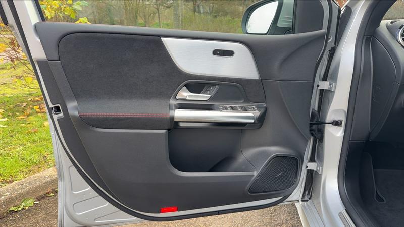 Mercedes Classe B III 180 136 7g-Dct Amg Line Edition - Automatique Entretien constructeur