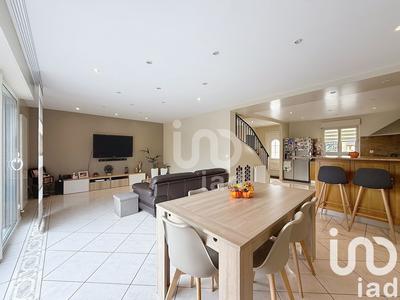 Maison - 135 m² - 6 pièces