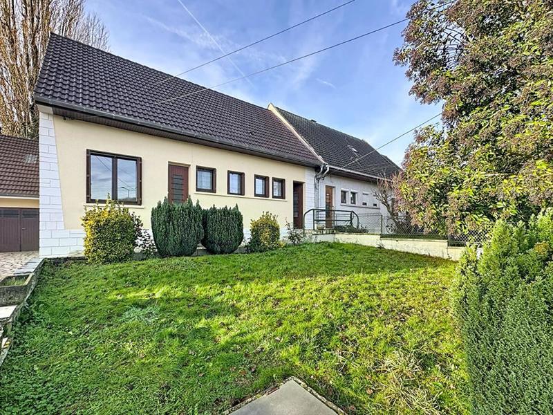 Maison - 100 m² - 6 pièces