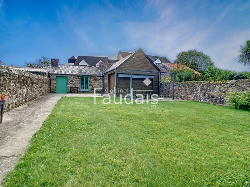 Maison - 163 m² - 8 pièces