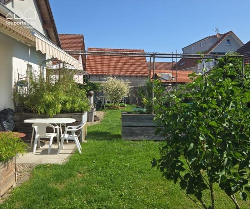 Maison - 214 m² - 4 pièces