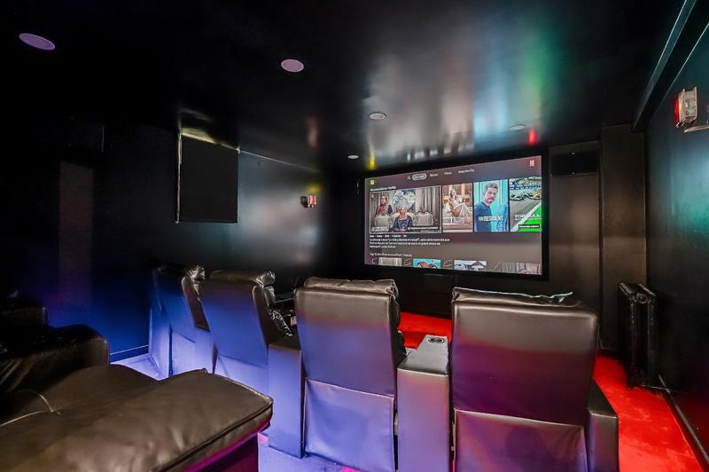 Maison - 340 m² - 8 pièces