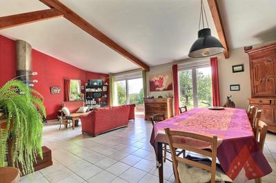 Maison - 154 m² - 7 pièces