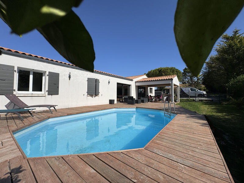 Maison contemporaine - 139 m² - 6 pièces