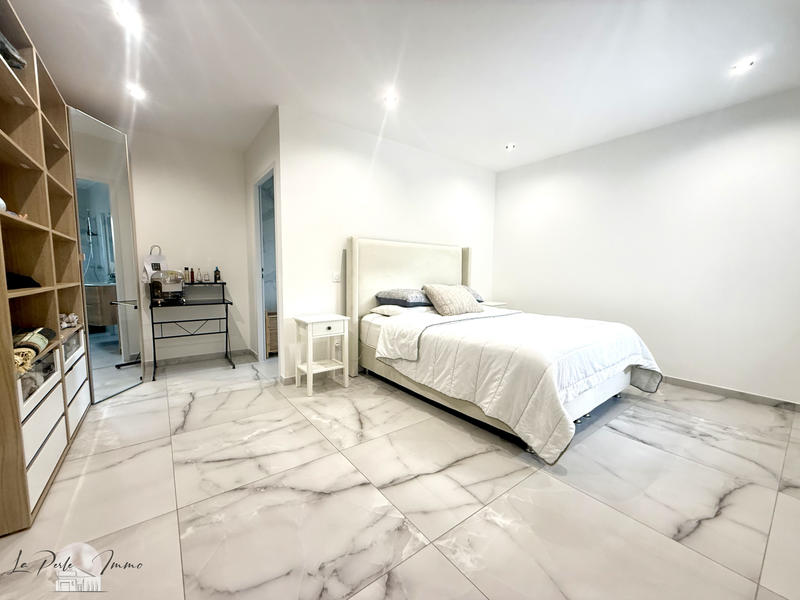 Villa - 139 m² - 5 pièces