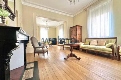 Maison de ville - 263 m² - 9 pièces