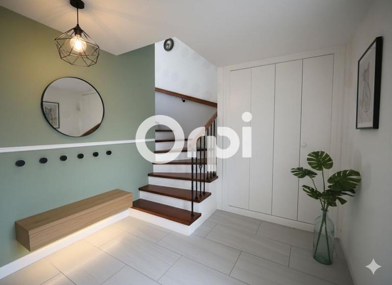 Maison - 103 m² - 4 pièces