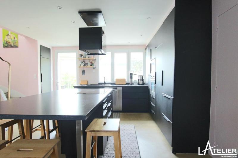 Maison - 140 m² - 6 pièces