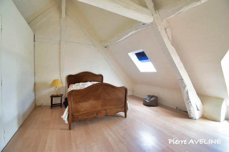 Maison - 410 m² - 11 pièces