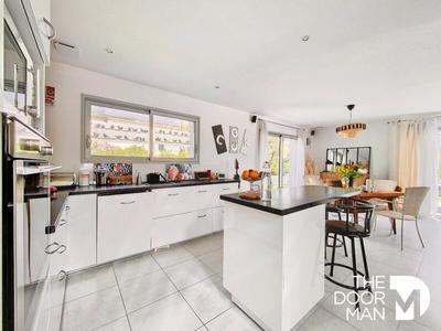 Maison - 150 m² - 5 pièces