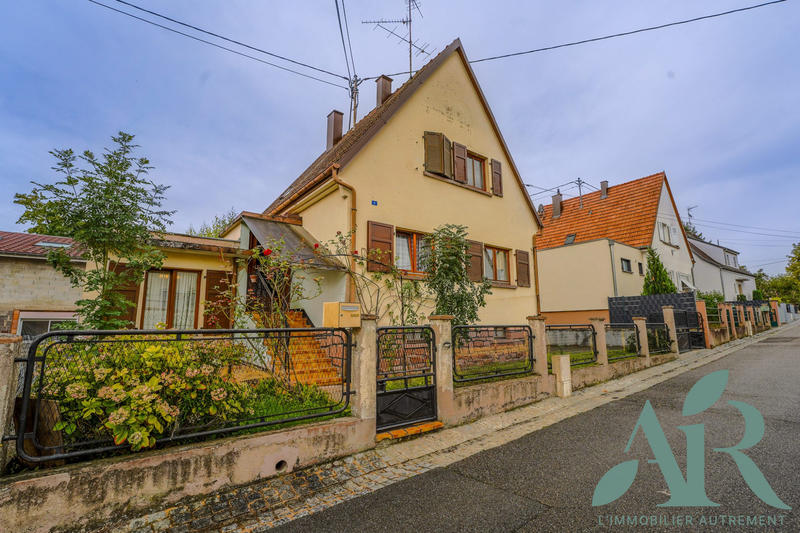 Maison - 111 m² - 4 pièces