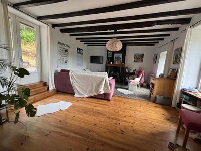 Maison - 77 m² - 3 pièces