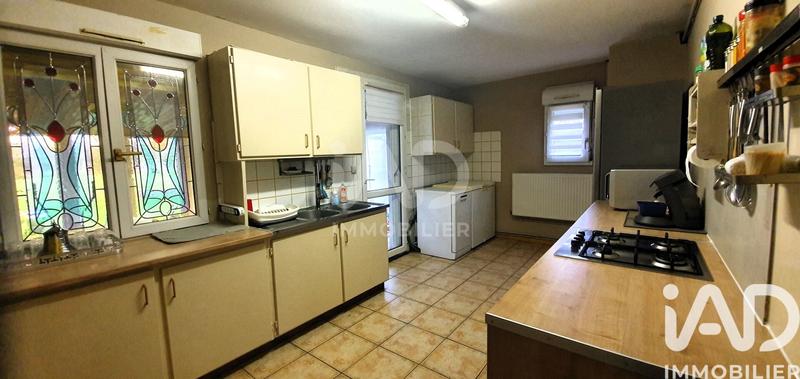 Maison - 137 m² - 8 pièces