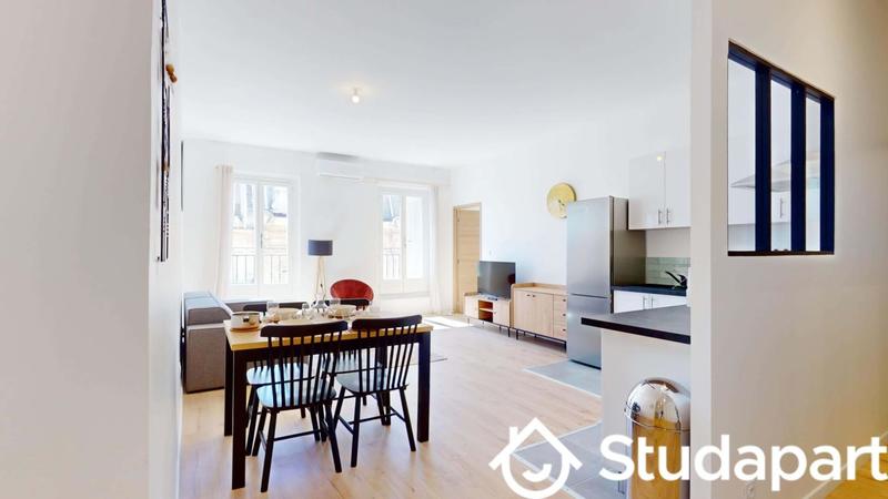 Chambre - 11 m² - 1 pièce