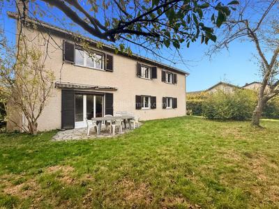 Maison - 189 m² - 8 pièces