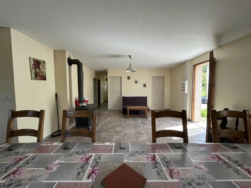 Maison - 195 m² - 8 pièces