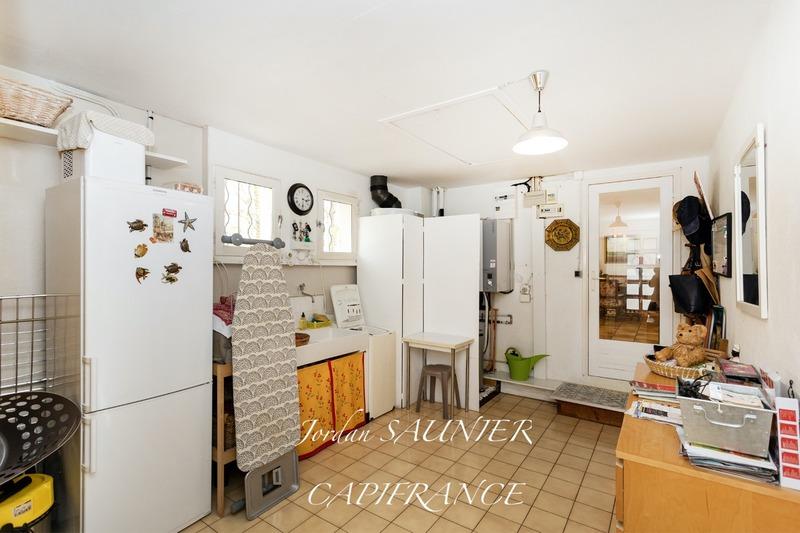 Maison - 182 m² - 7 pièces