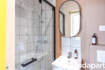 Chambre - 15 m² - 1 pièce