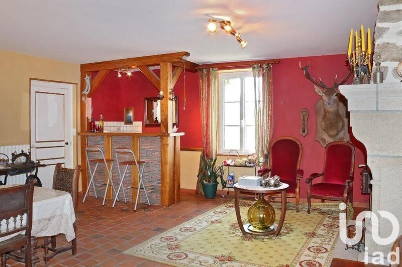 Maison - 220 m² - 9 pièces