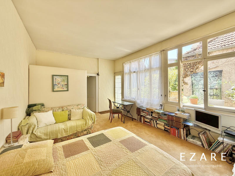 Maison - 470 m² - 15 pièces