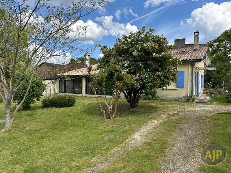 Maison - 138 m² - 6 pièces