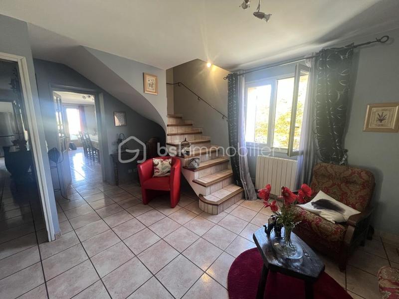 Maison en pierre - 223 m² - 9 pièces