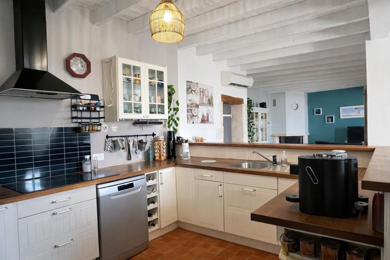 Maison - 240 m² - 5 pièces